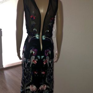 Nicole Miller Beautiful women’s dress size 14